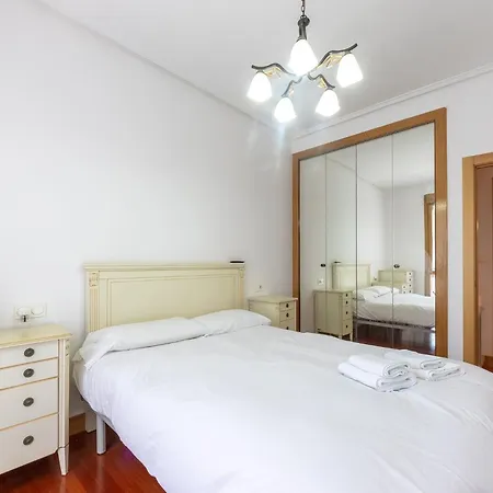 Bilbao Bec With Parking By Aston Apartment Barakaldo