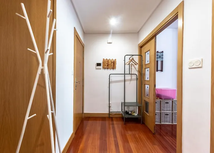 Apartment Bilbao Bec With Parking By Aston Barakaldo