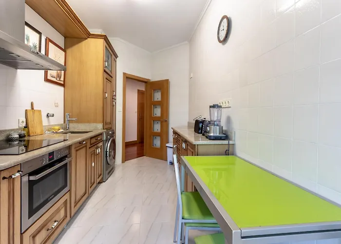 Bilbao Bec With Parking By Aston Barakaldo