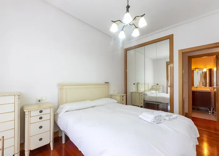 Bilbao Bec With Parking By Aston Apartment Barakaldo